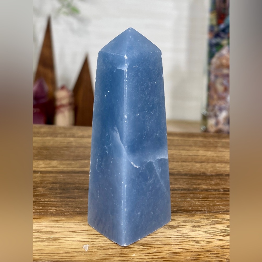 1611 Angelite Crystal Tower